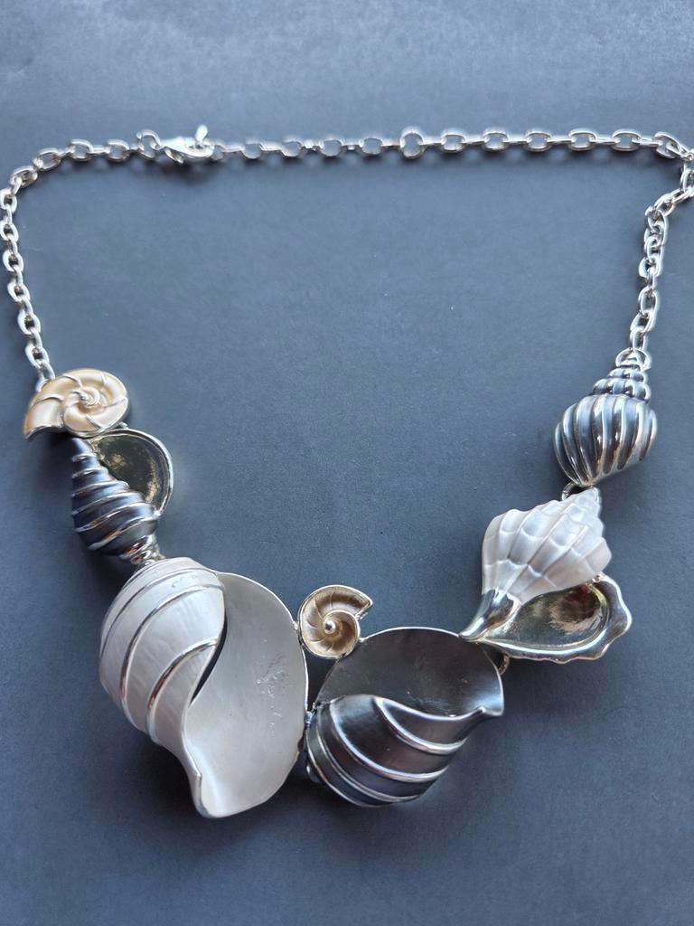 oude schelpen collier, Verzenden, Gebruikt, Zilver, Overige materialen