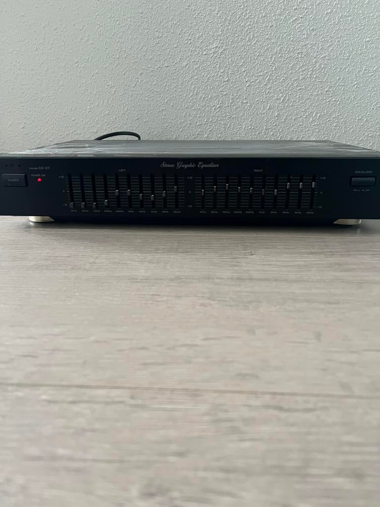 Akai EA-27 Stereo Equalizer, Zo goed als nieuw, Ophalen, Overige merken, Minder dan 60 watt