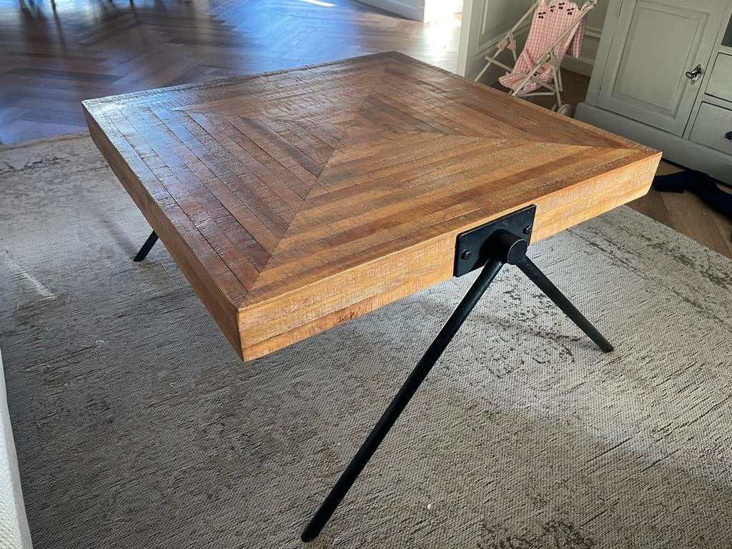 Houten salontafel 80x80x43,5 cm - Zo goed als nieuw, Huis en Inrichting, Tafels | Salontafels, Ophalen, Vierkant, 50 tot 100 cm