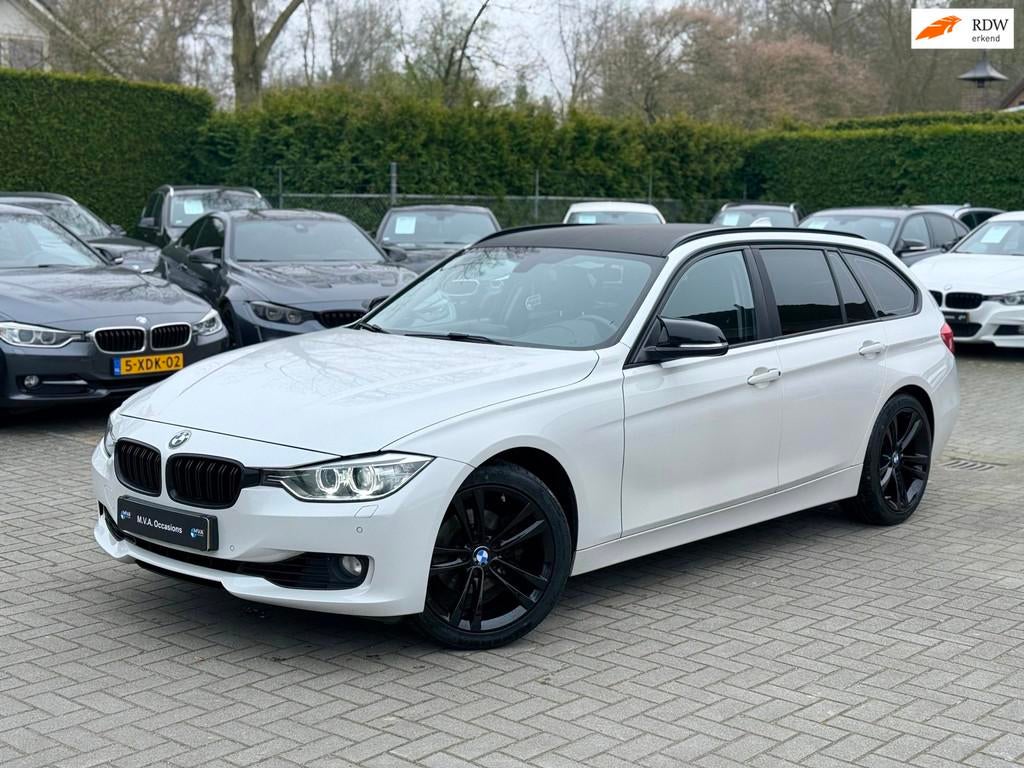 BMW 3-serie Touring 320i High Executive|Ketting vervangen|Tr, Auto's, Automaat, Achterwielaandrijving, Gebruikt, 4 cilinders