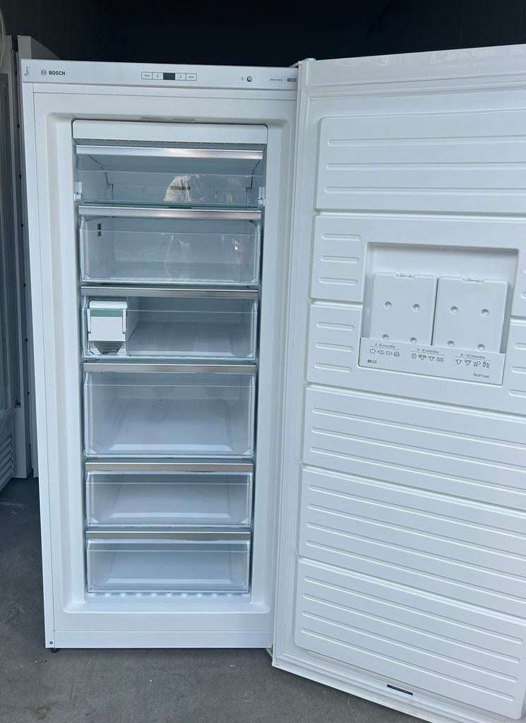 Bosch nofrost vrieskast extra breed 70x160 nette staat, Witgoed en Apparatuur, Vriezers en Diepvrieskisten, Vrieskast, Zo goed als nieuw