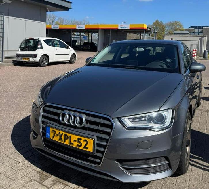 Audi A3 1.4TFSI G-tron 81KW SB S-tro 2014 Grijs, Auto's, 4 cilinders, Overige brandstoffen, Origineel Nederlands, 1395 cc