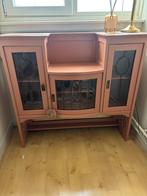 Bovenstuk van een buffetkast, Ophalen