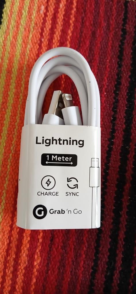Kabel Grab ‘n Go Lightning naar USB-A kabel 1m (non MFi), Telecommunicatie, Mobiele telefoons | Telefoon-opladers, Ophalen of Verzenden