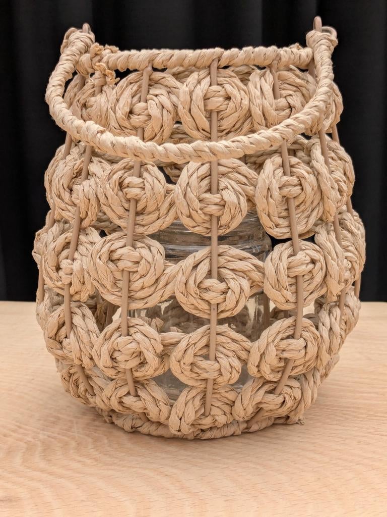Decoratieve lantaarn van touw met glazen houder, Huis en Inrichting, Woonaccessoires | Kandelaars en Kaarsen, Overige materialen