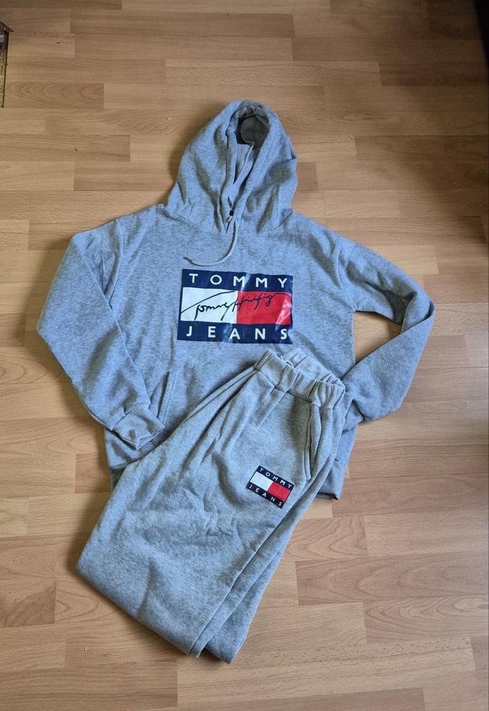 Nieuw grijs joggingpak maat S. Unisex, Kleding | Heren, Sportkleding, Nieuw, Ophalen of Verzenden, Grijs, Algemeen