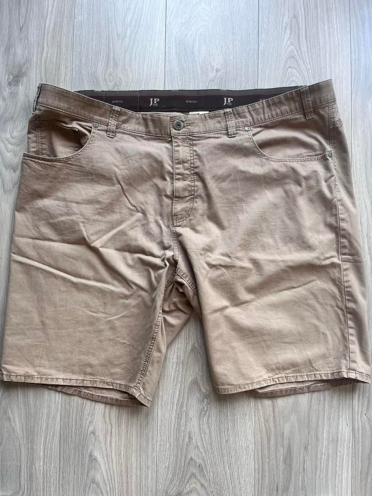 JP korte broek maat 64, Kleding | Heren, Broeken en Pantalons, Gedragen, Overige maten, Beige, Ophalen of Verzenden