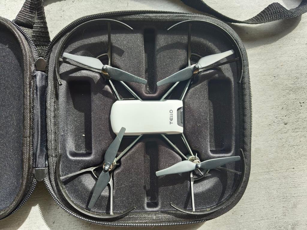 Ryze Tello Drone (DJI Tech) met Case, Basiskwaliteit, Zo goed als nieuw, DJI, Speelgoeddrone