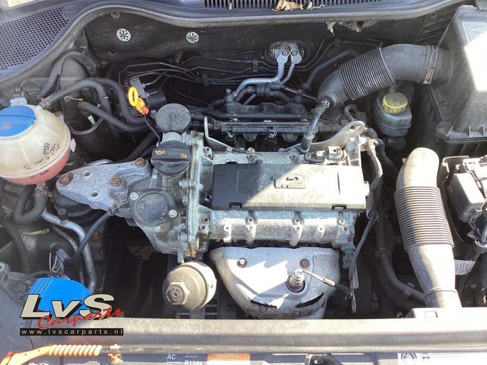 Motor van een Volkswagen Polo, Gebruikt, -, Volkswagen, -