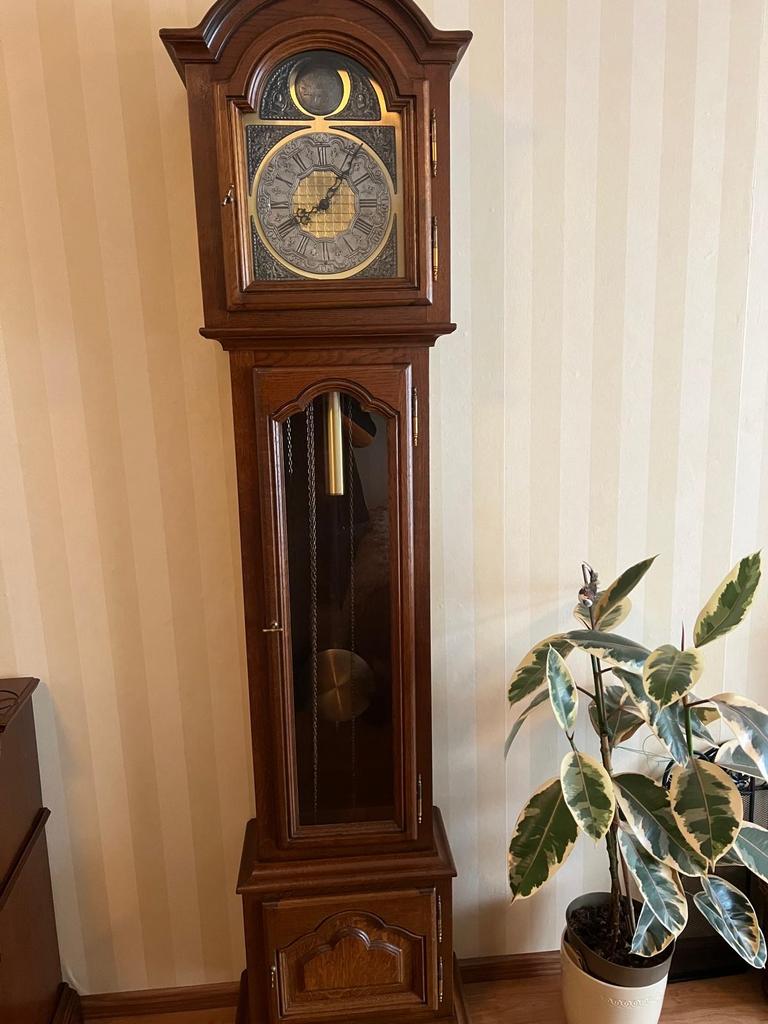 Prachtige staande klok, Ophalen