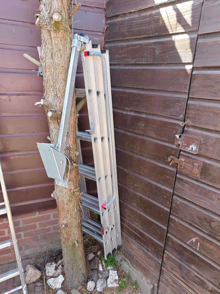 Multifunctionele zoldertrap- Opvouwbaar, Doe-het-zelf en Verbouw, Ladders en Trappen, Ophalen, Gebruikt, Ladder, Opvouwbaar of Inschuifbaar