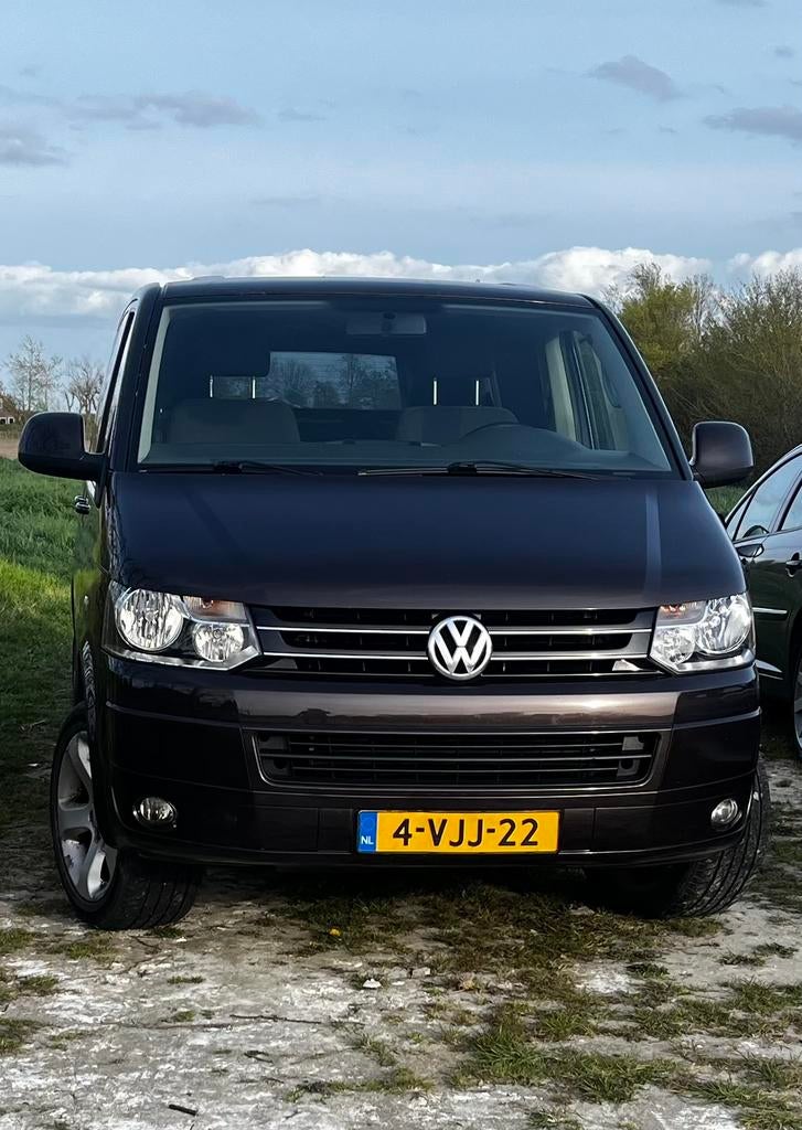 VW Transporter Caravelle, automaat, dubbele cabine, Stof, USB, Bruin, 2100 kg