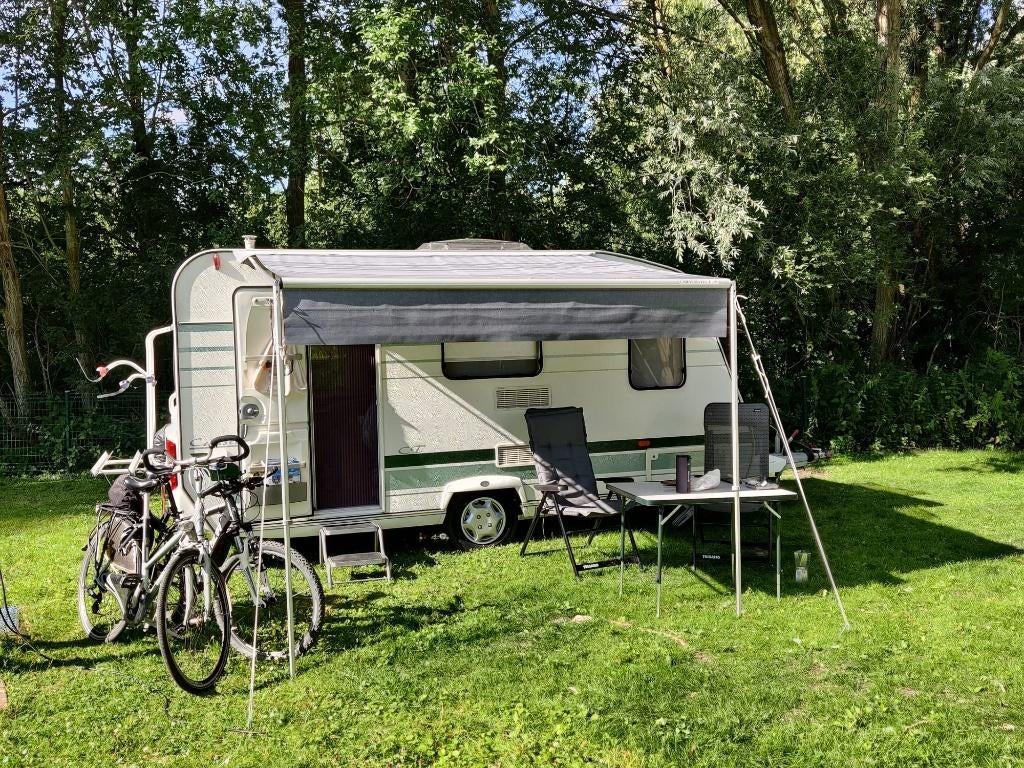 CHATEAU CALISTA 430CT - 2006 - caravan in zeer goede staat, Caravans en Kamperen, Chateau, Treinzit, 750 - 1000 kg, Particulier