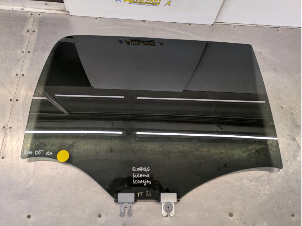 Dodge Ram achter portierruit 2019-2024, Gebruikt, PO Box 21-8004 | Auburn Hills, MI 48321-8004, Amerikaanse onderdelen, Ophalen of Verzenden