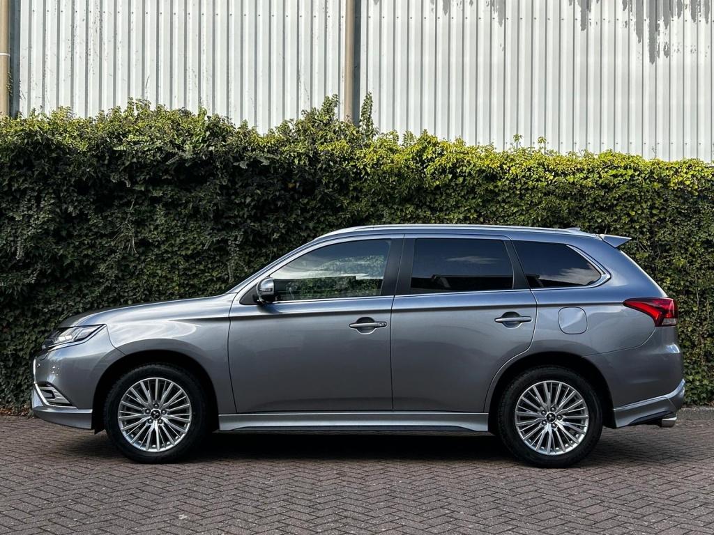 Mitsubishi Outlander 2.4 PHEV S-Edition + winterbanden, Automaat, Euro 6, 4 cilinders, Leder