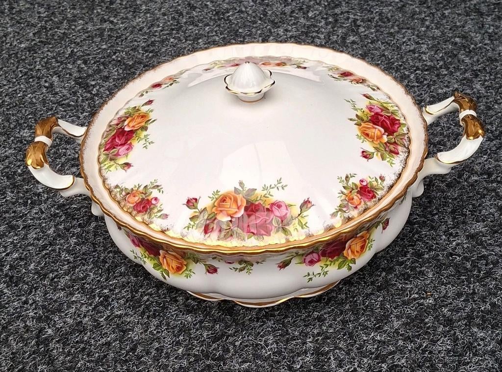 Royal albert old country roses dekschaal, Antiek en Kunst, Ophalen of Verzenden