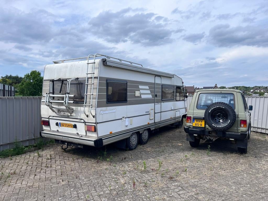 Camper Hymer B694 1991 Niet rijdend, ideaal project., Caravans en Kamperen, Campers, Integraal, Chemisch toilet, Hymer, Reservewiel