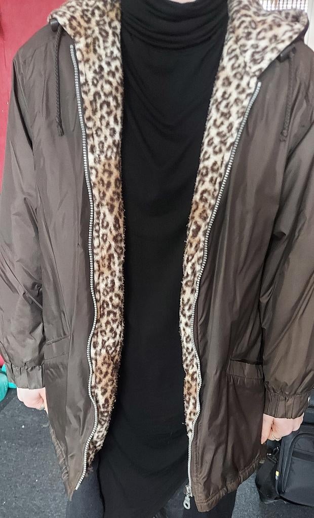 Jas met tijger print, Kleding | Dames, Jassen | Zomer, Ophalen of Verzenden, Gedragen, Maat 42/44 (L), Bruin