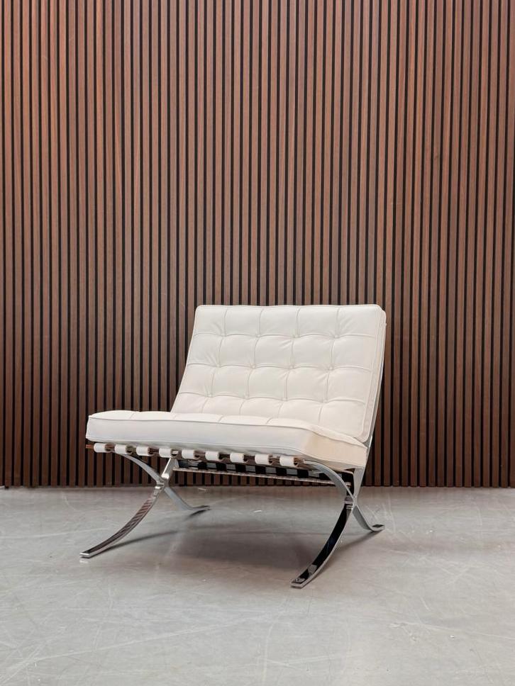 Knoll Barcelona Chair - Wit leder - Relax, Antiek en Kunst, Antiek | Meubels | Stoelen en Banken, Ophalen of Verzenden