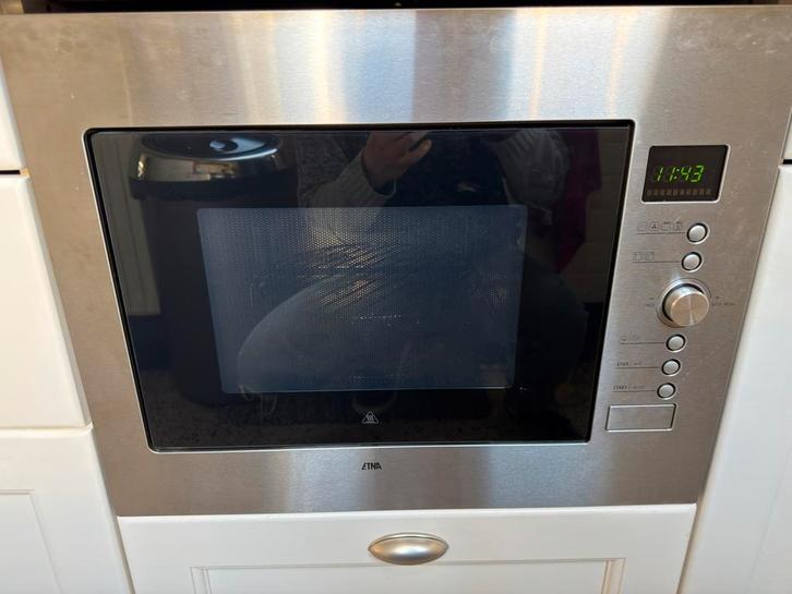 Etna A2132HRVS Inbouw Combimagnetron RVS, Witgoed en Apparatuur, Magnetrons, Gebruikt, Inbouw, Combimagnetron, 60 cm of meer, Grill