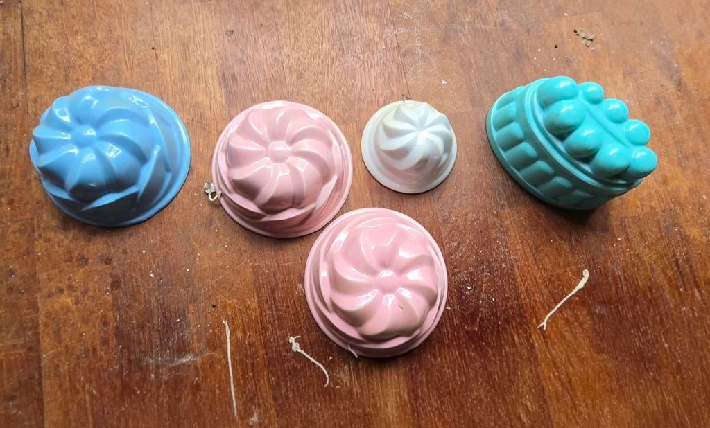 Antieke stenen/glazen puddingvormen, Ophalen