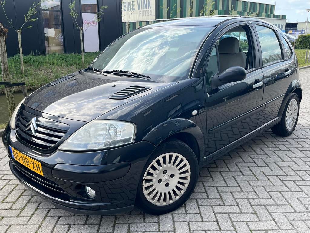 Citroën C3 1.4 I 2004 Zwart / EXCLUSIVE / CRUISE / AIRCO, Voorwielaandrijving, Zwart, Origineel Nederlands, Bedrijf