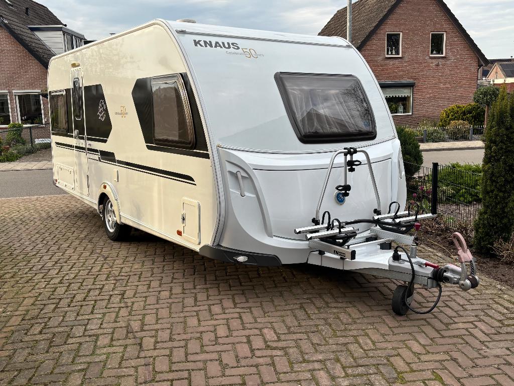 Knaus Sudwind Celebration 500 FU '50 years edition', Caravans en Kamperen, Caravans, Omvormbare zithoek, Schokbreker, Rondzit