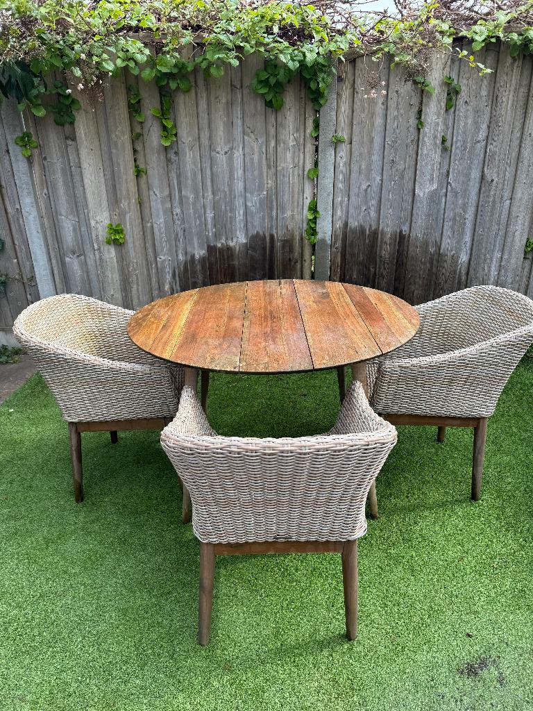 Ronde tuintafel met 3 stoelen, Ophalen, Gebruikt, Rond, Hout