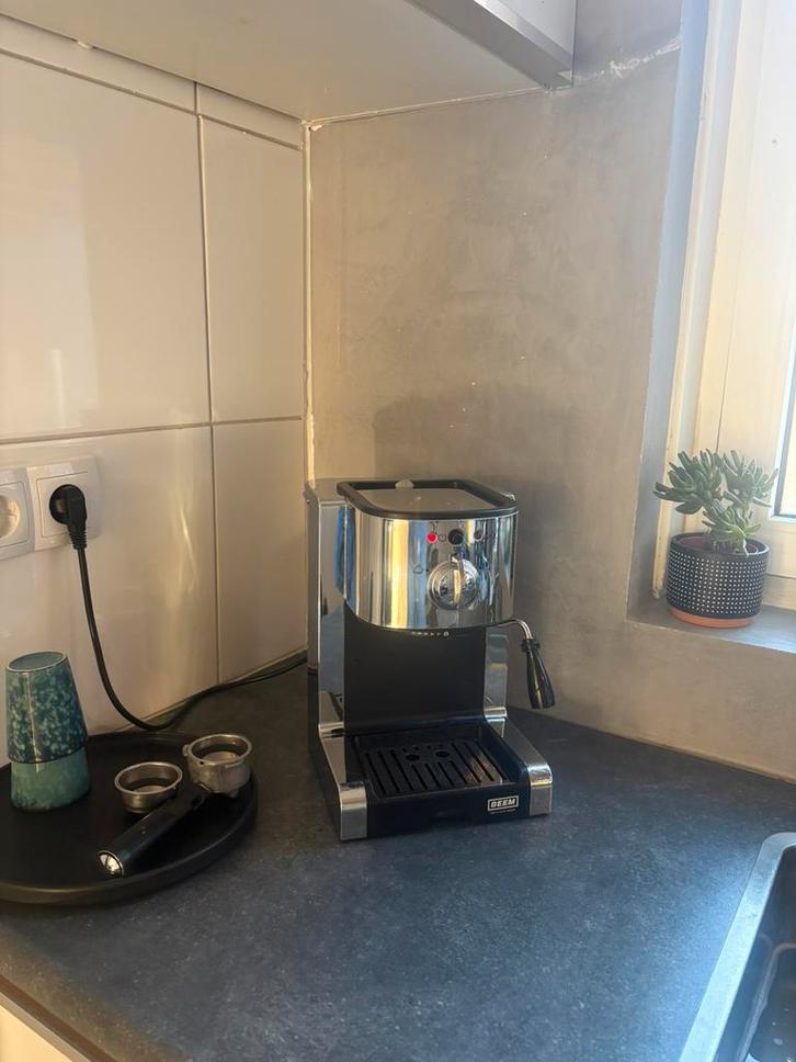 Koffiezetapparaat, Witgoed en Apparatuur, Koffiezetapparaten, Zo goed als nieuw, Gemalen koffie, Espresso apparaat, Stoompijpje