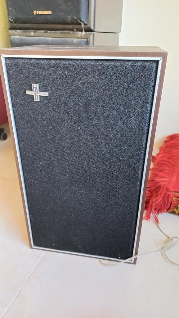 2 Philips speakers, Ophalen of Verzenden, Minder dan 60 watt, Front, Rear of Stereo speakers, Philips