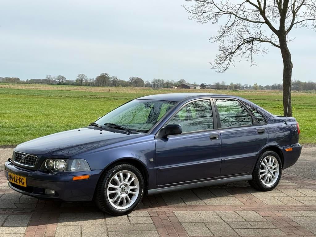 Volvo S40 2.0 16V lDealer onderhlStoelverwarming|Cruise|Leer, Voorwielaandrijving, 136 pk, 4 cilinders, Blauw