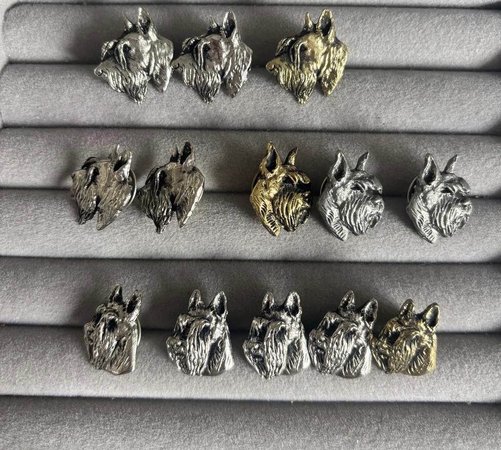 Schotse terriër speldjes, Ophalen of Verzenden, Zo goed als nieuw, Dier of Natuur, Speldje of Pin