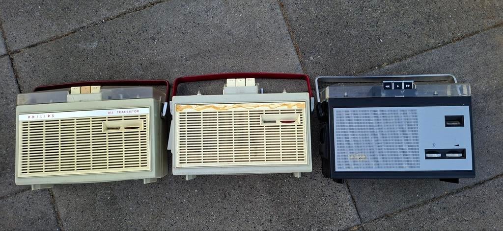 3 Vintage Philips Draagbare Bandrecorders (Opknappers), Ophalen of Verzenden, Defecte bandrecorder, Met stofkap