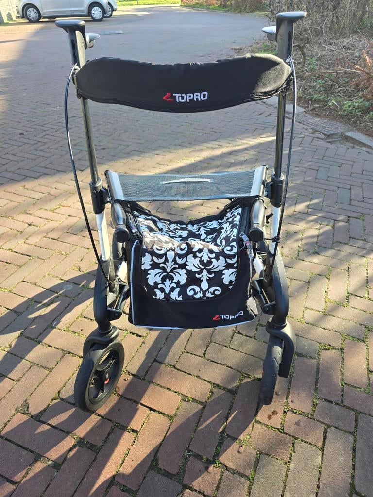 Topro Troja 2G maat s wit zitje rugsteun en tas, Diversen, Rollators, Zo goed als nieuw, Ophalen