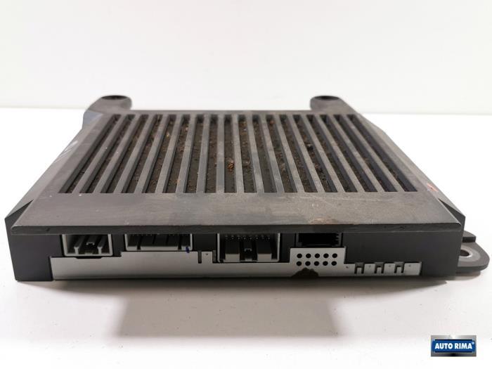 Radio versterker van een Volvo XC60, Gebruikt, -, -, Ophalen of Verzenden