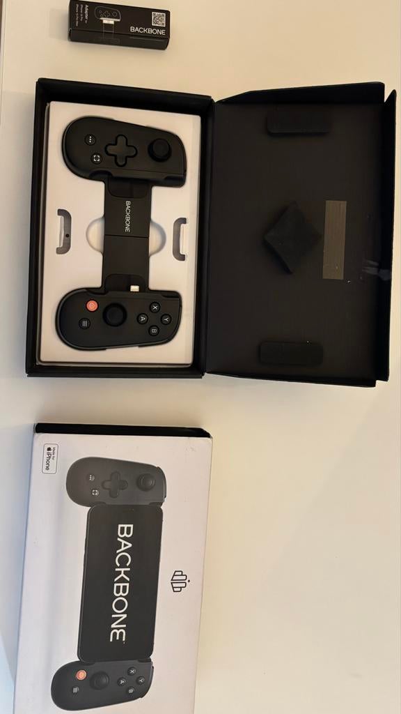 Backbone One Mobile Gaming Controller voor Apple iPhone, Ophalen, Zo goed als nieuw, Overige typen