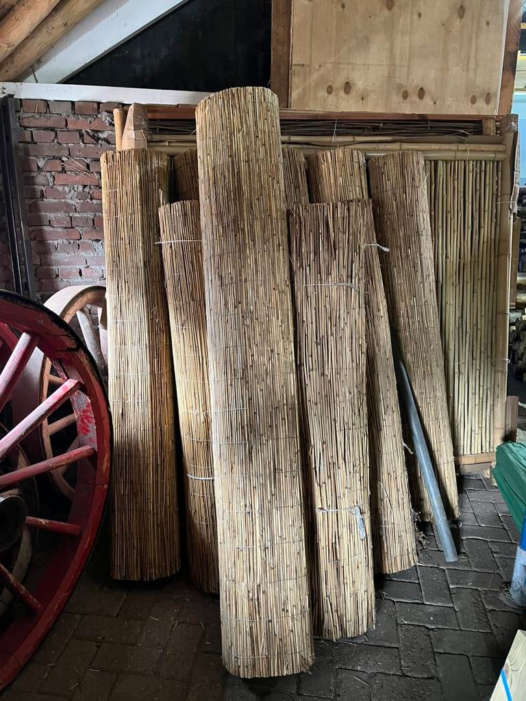 Schutting tuin bamboe wilgenmat rietmat/plaat palen planken, Overige materialen, Gerard Krale, Nieuw, Ophalen of Verzenden