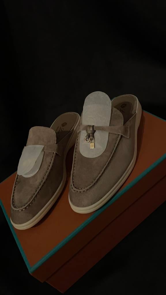 Loro Piana Charms Walk Babouche Loafer, Kleding | Dames, Ophalen of Verzenden, Nieuw, Bruin