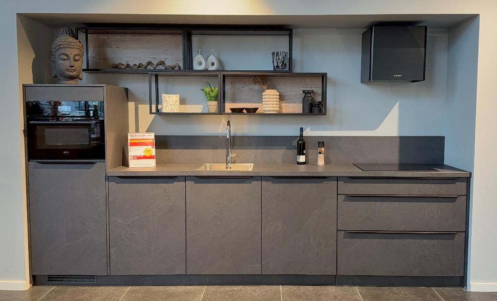 Showroomkeuken ''Rembrandt'', Ophalen, Overige kleuren, Enkelwandige keuken, Zo goed als nieuw