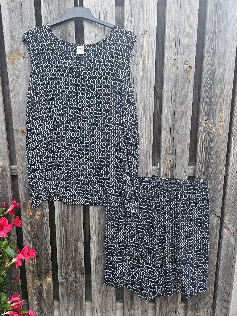 Setje korte broek en top maat XL, Ophalen of Verzenden, Zo goed als nieuw, Maat 46/48 (XL) of groter