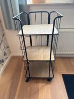 Industriële trolley met 3 planken en wielen, Ophalen of Verzenden, Gebruikt