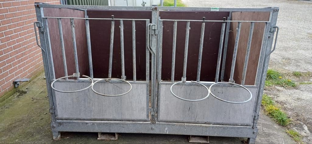Kalverhokjes eenlingboxen