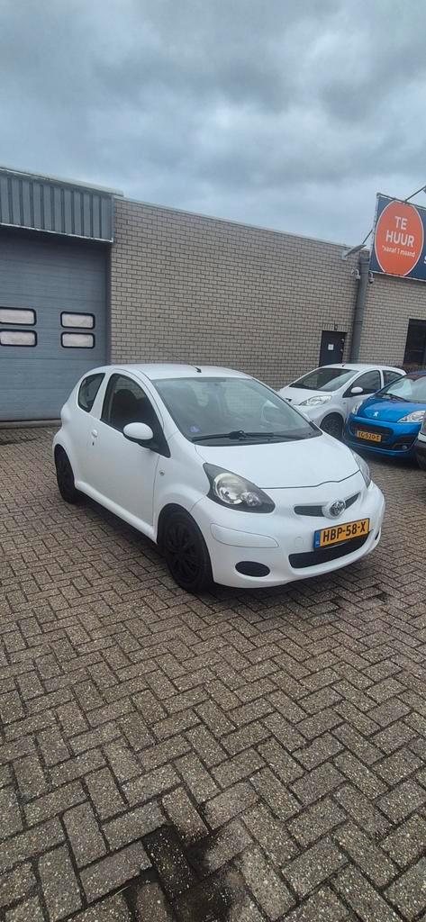 Toyota Aygo 1.0-12V Acces, Auto's, Kia, Bedrijf, Picanto, Benzine, Euro 5, A, Hatchback, Handgeschakeld, Origineel Nederlands