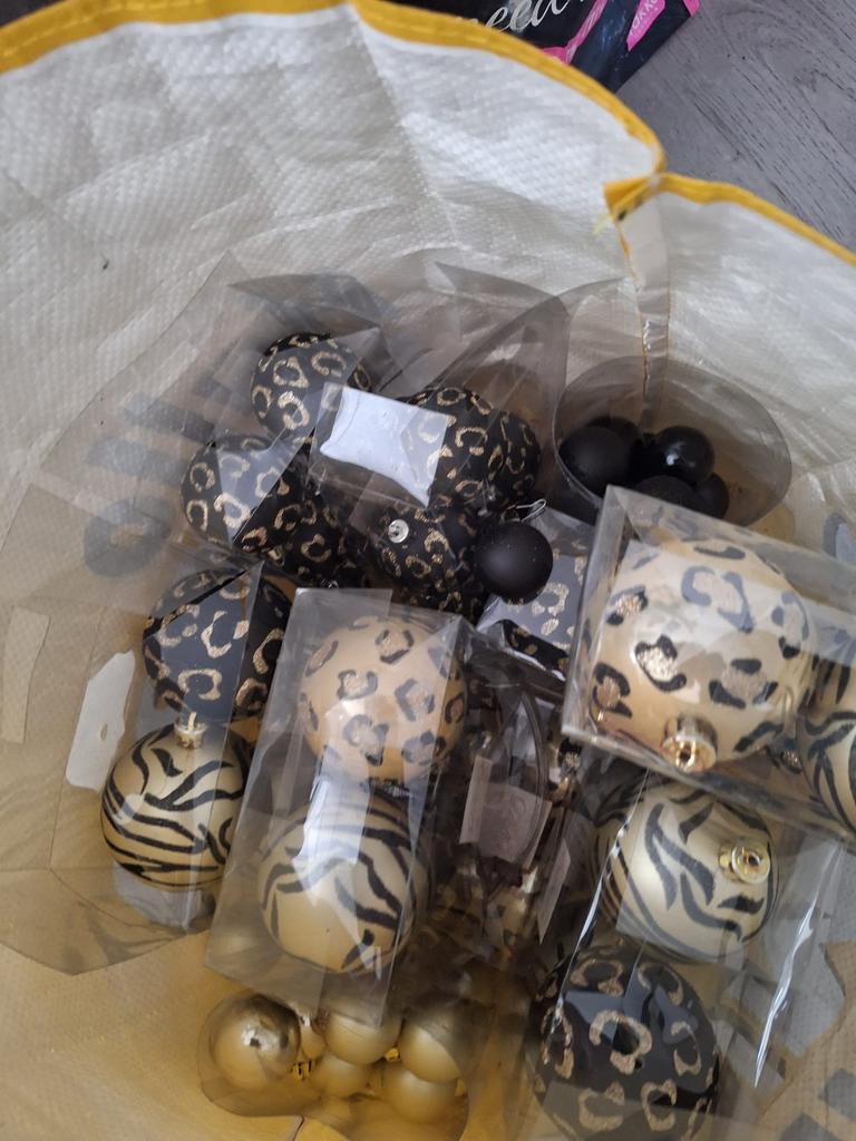 kerstballen, Ophalen