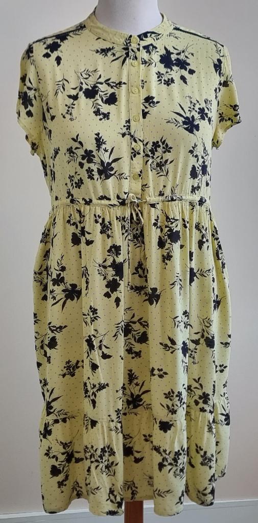 Queen Mum geel jurkje met prints mt. XL, Geel, Maat 46/48 (XL) of groter, Ophalen of Verzenden, Zo goed als nieuw