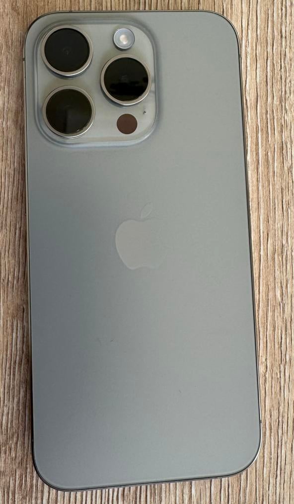 iPhone 15 Pro 256GB Natural Titanium + OtterBox Hoesje, Kunststof, Zwart, Hoesje of Tasje, Ophalen of Verzenden