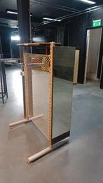 Winkel inrichting, Ophalen