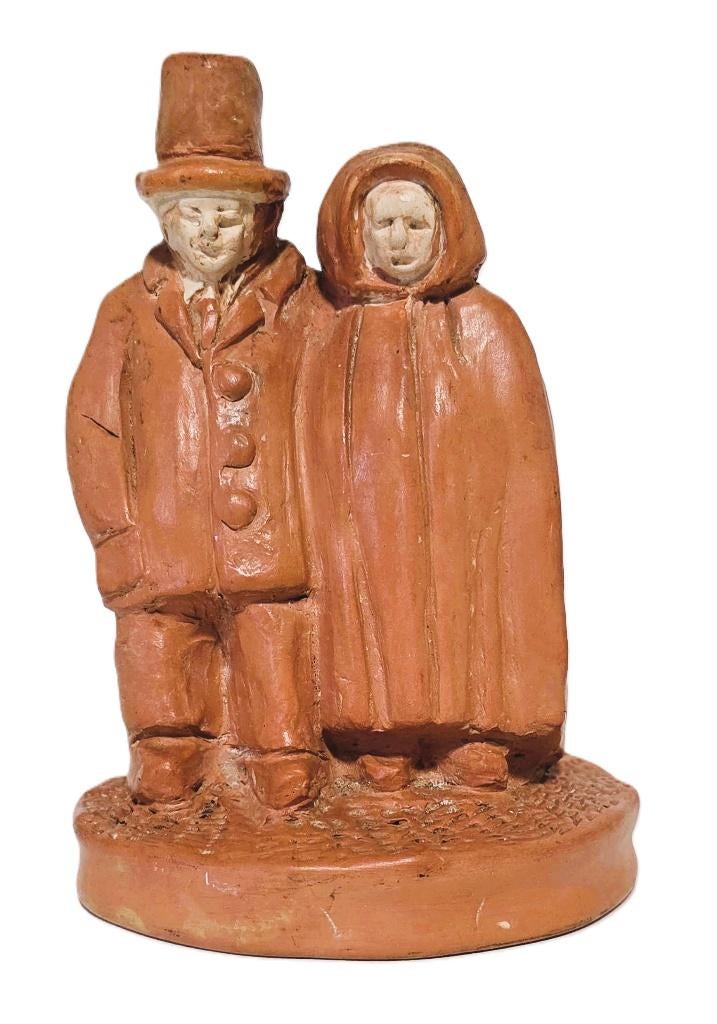 Terracottabeeld van ouder echtpaar., Antiek en Kunst, Kunst | Beelden en Houtsnijwerken, Overige onderwerpen, Minder dan 20 cm