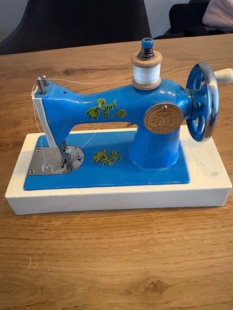 Vintage russiche kinder naaimachine, Ophalen, Gebruikt, Naaimachine, Overige merken
