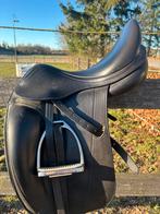 Zwart zadel Equipe Emporio mt 16N, Dieren en Toebehoren, Paarden en Pony's | Zadels, Ophalen of Verzenden, Gebruikt, Dressuur